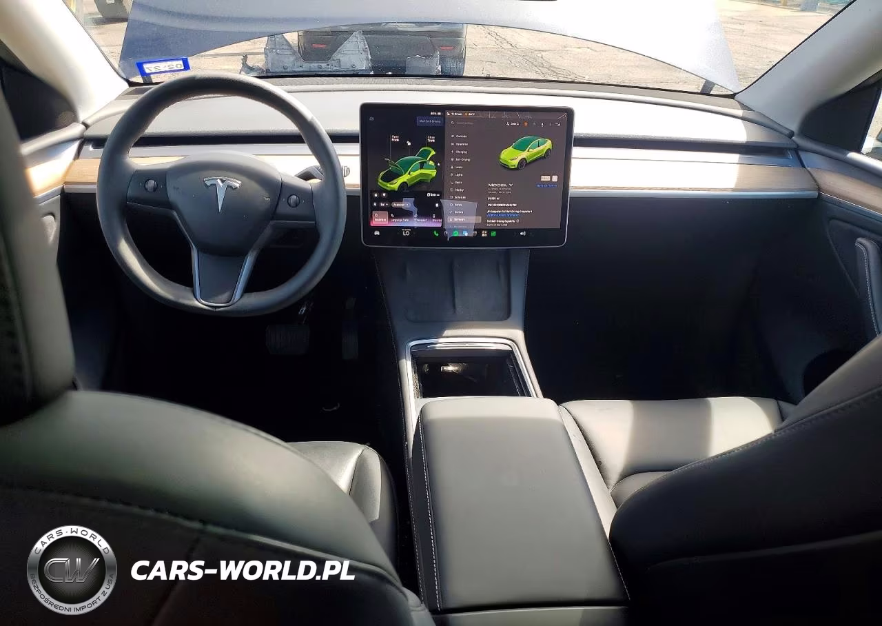 2024 Tesla Model Y VIN:7SAYGDEE0RA224782 - 8