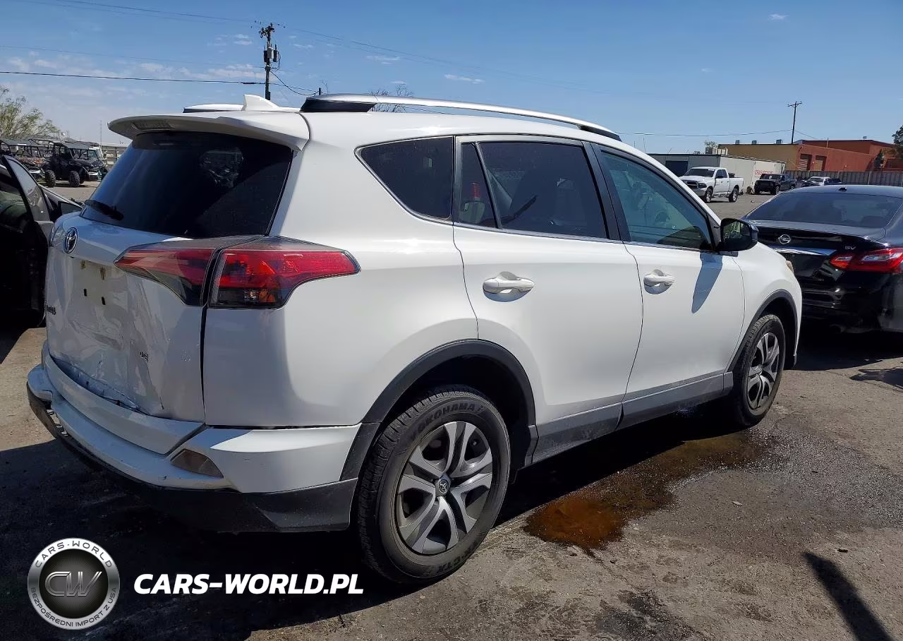 2018 Toyota Rav4 Le VIN:JTMZFREV8JJ183125 - 3