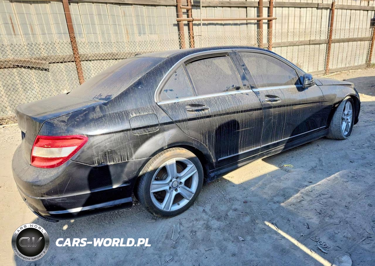 2010 Mercedes-Benz C 300 VIN:WDDGF5EB6AR120134 - 3