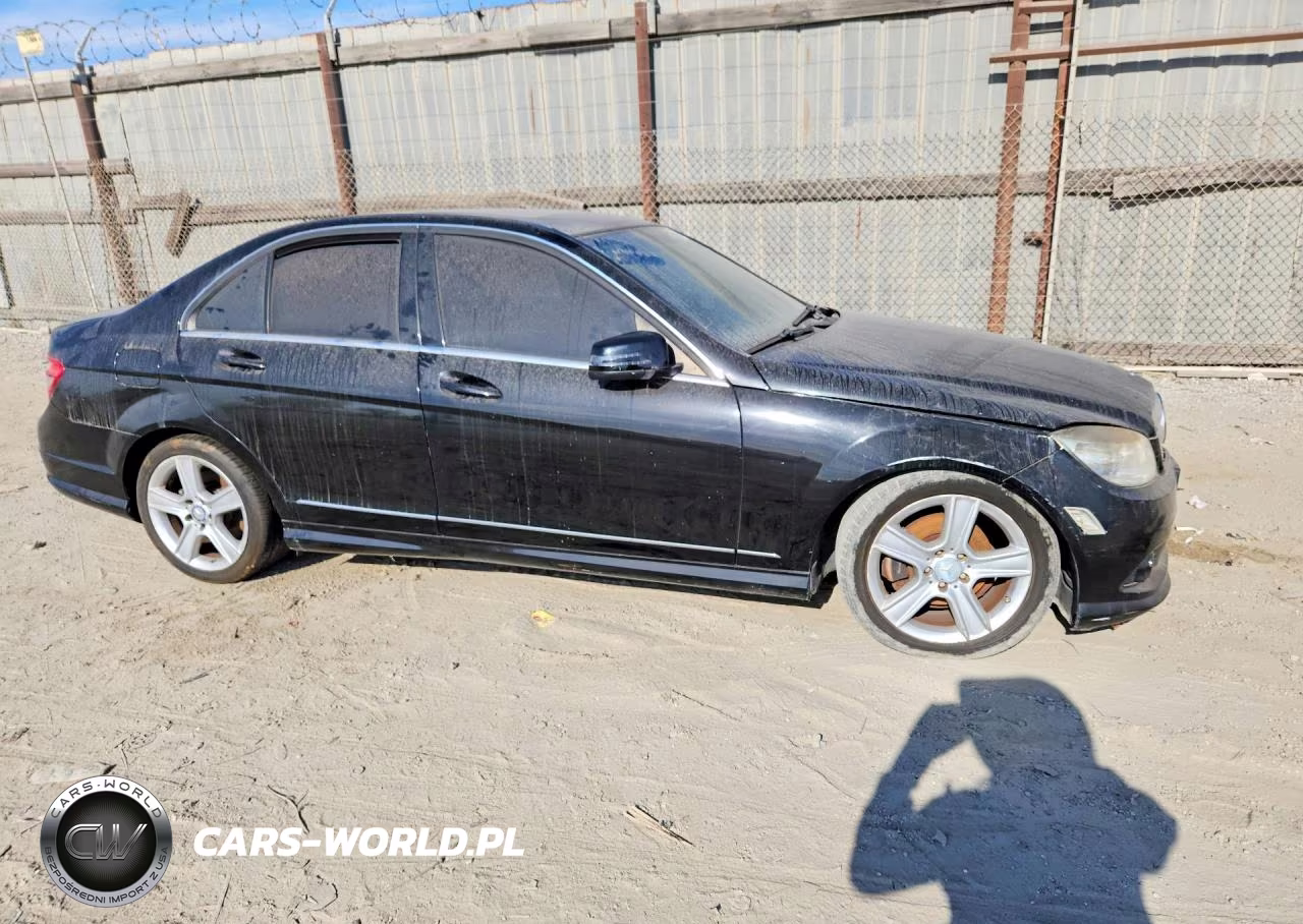 2010 Mercedes-Benz C 300 VIN:WDDGF5EB6AR120134 - 4