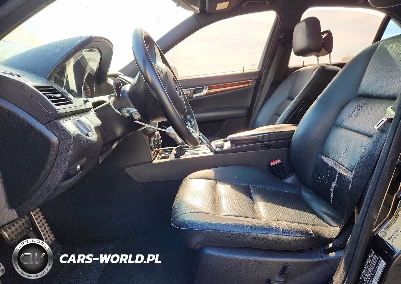 2010 Mercedes-Benz C 300 VIN:WDDGF5EB6AR120134 - 7