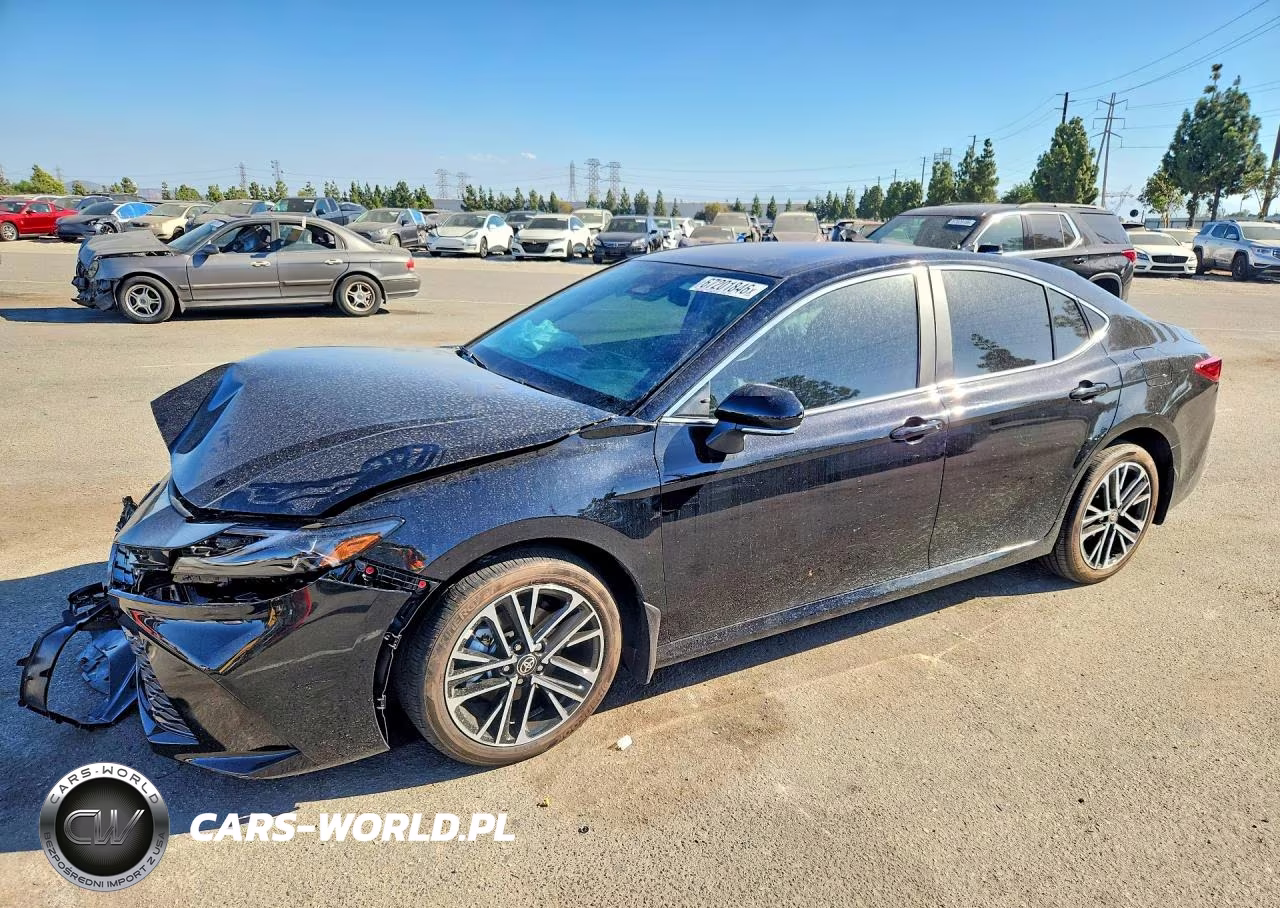 2025 Toyota Camry Xle