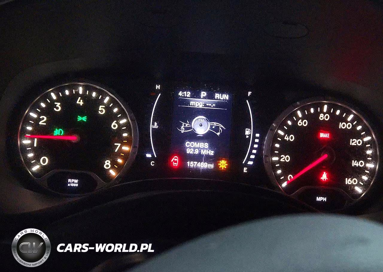 2018 Jeep Renegade Latitude VIN:ZACCJABB8JPG81695 - 9
