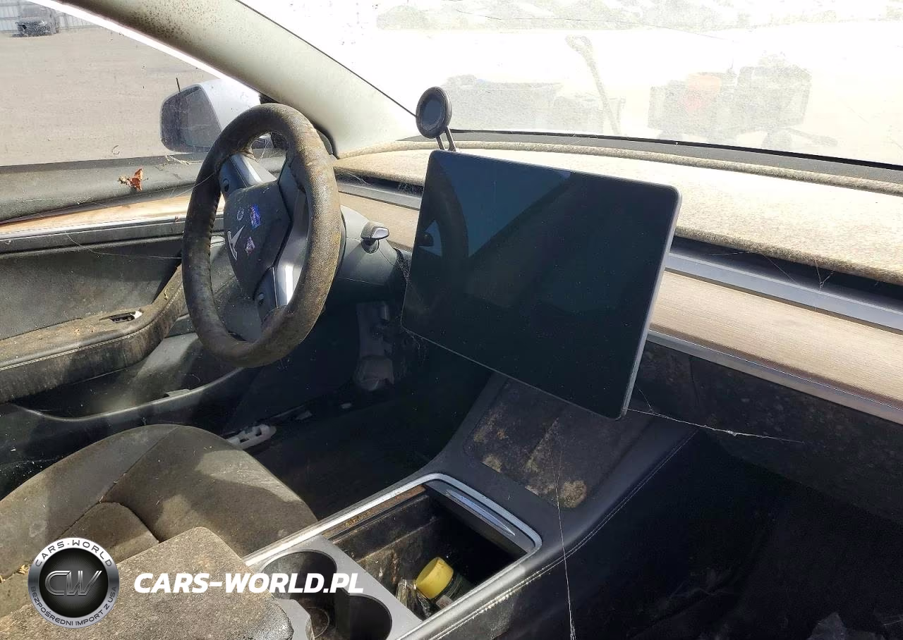 2022 Tesla Model 3 VIN:5YJ3E1EB9NF247542 - 9