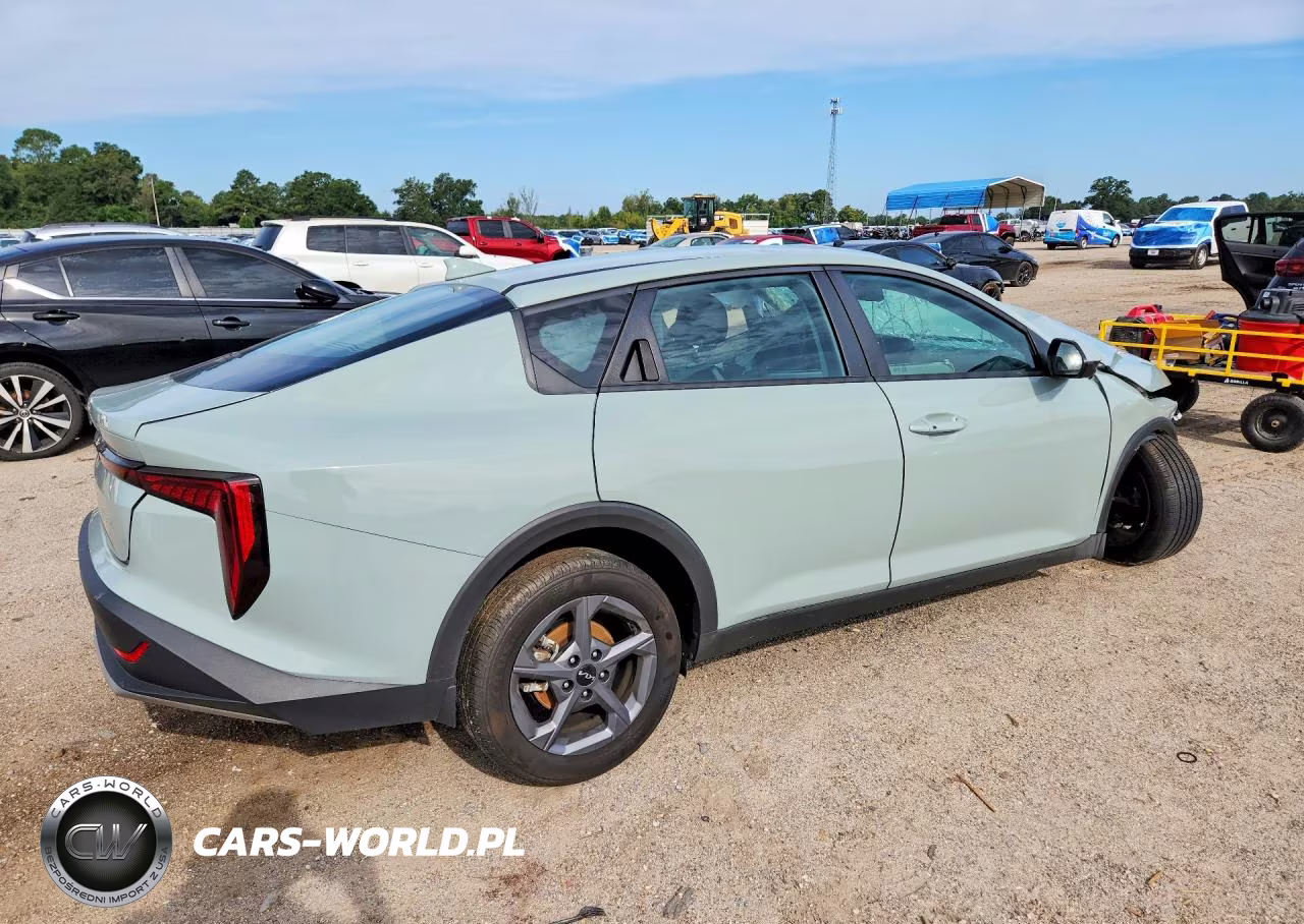 2025 Kia K4 Lxs VIN:3KPFT4DE0SE205343 - 3