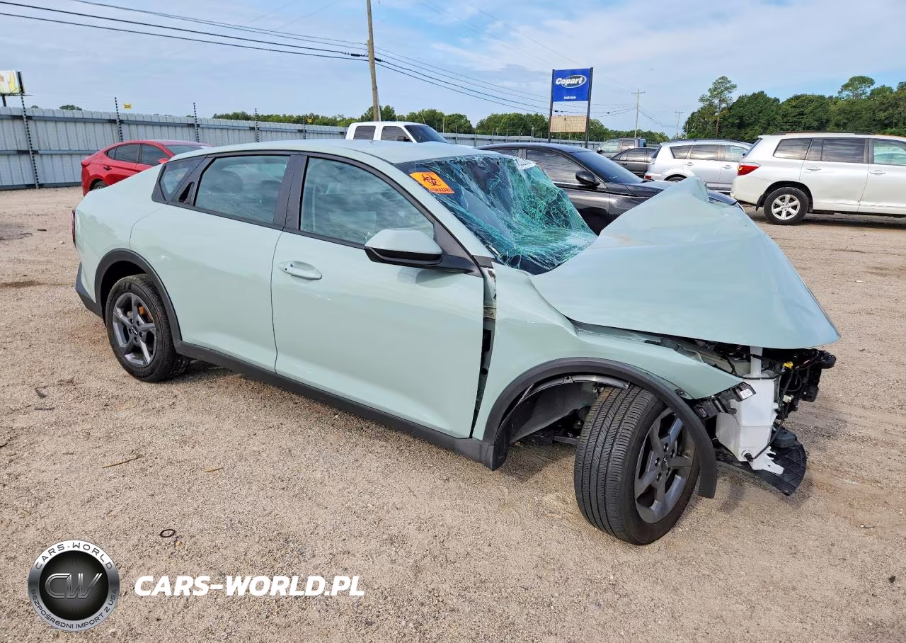 2025 Kia K4 Lxs VIN:3KPFT4DE0SE205343 - 4