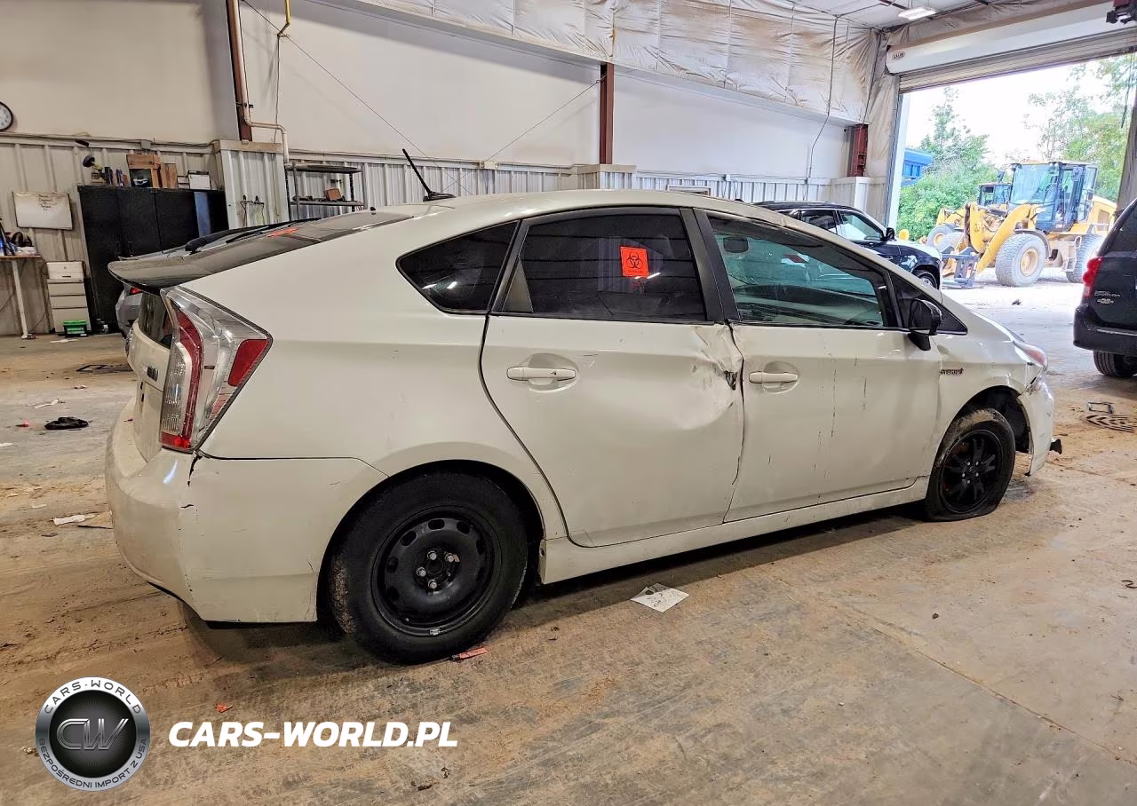 2012 Toyota Prius Four VIN:JTDKN3DU3C1500502 - 3