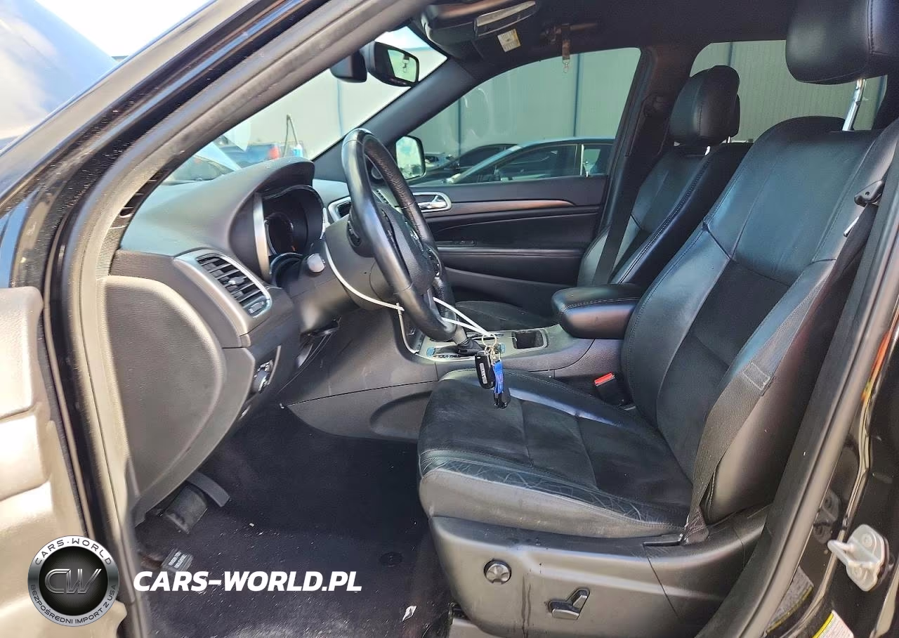 2018 Jeep Grand Cherokee Laredo VIN:1C4RJEAG2JC327268 - 7