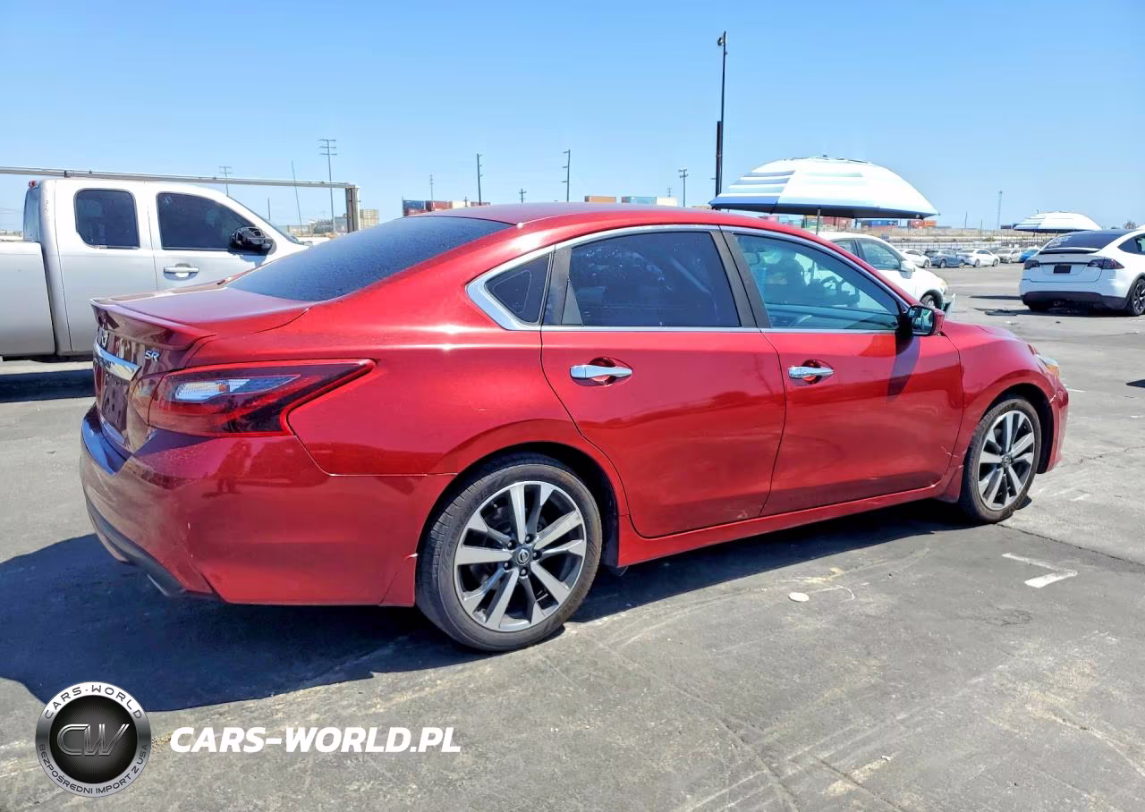 2017 Nissan Altima 2.5 Sr VIN:1N4AL3AP1HC498606 - 3