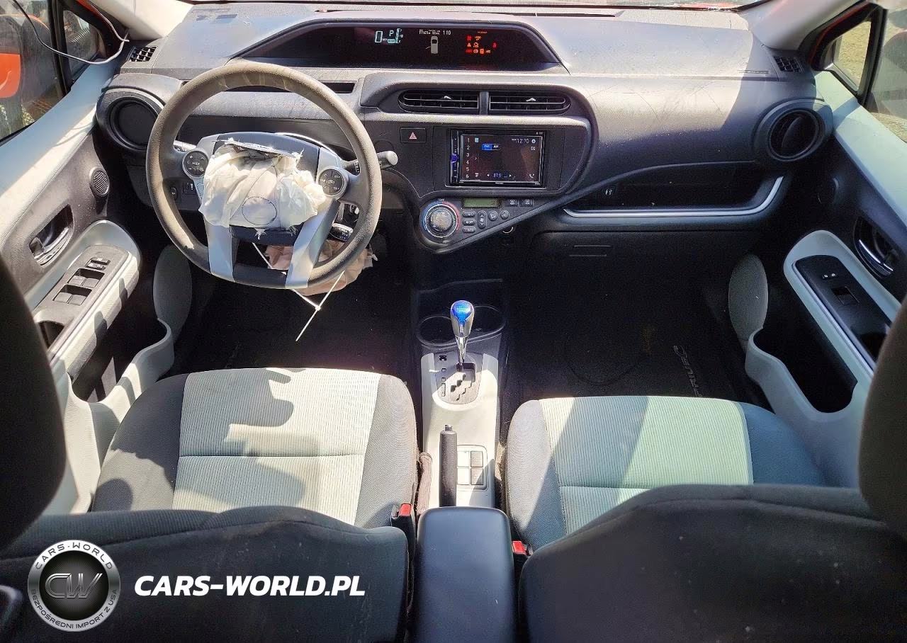 2014 Toyota Prius C Two VIN:JTDKDTB3XE1061895 - 8