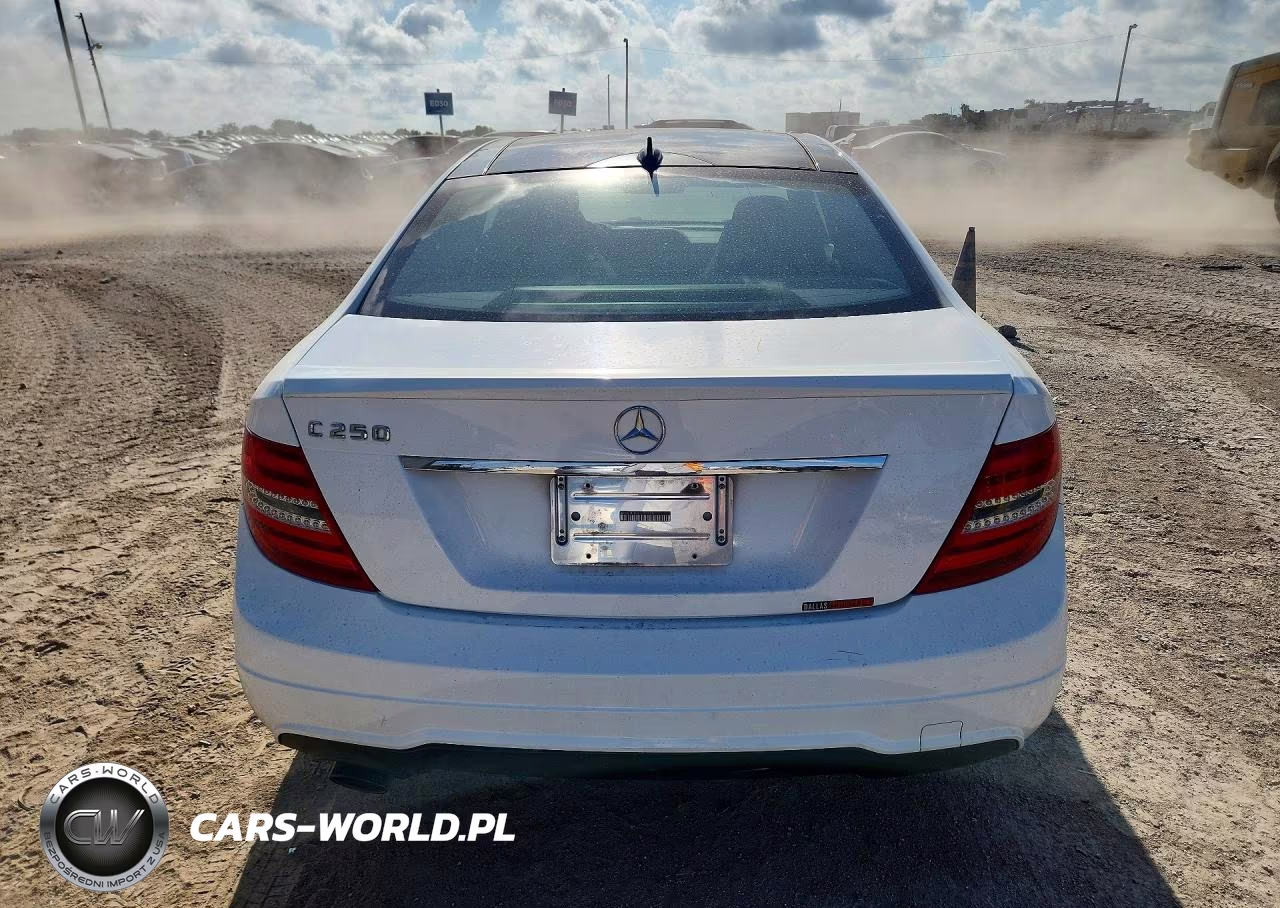 2015 Mercedes-Benz C 250 VIN:WDDGJ4HB0FG371724 - 6