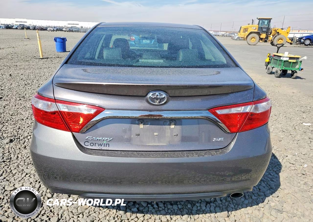 2015 Toyota Camry Se VIN:4T1BF1FK3FU943129 - 6
