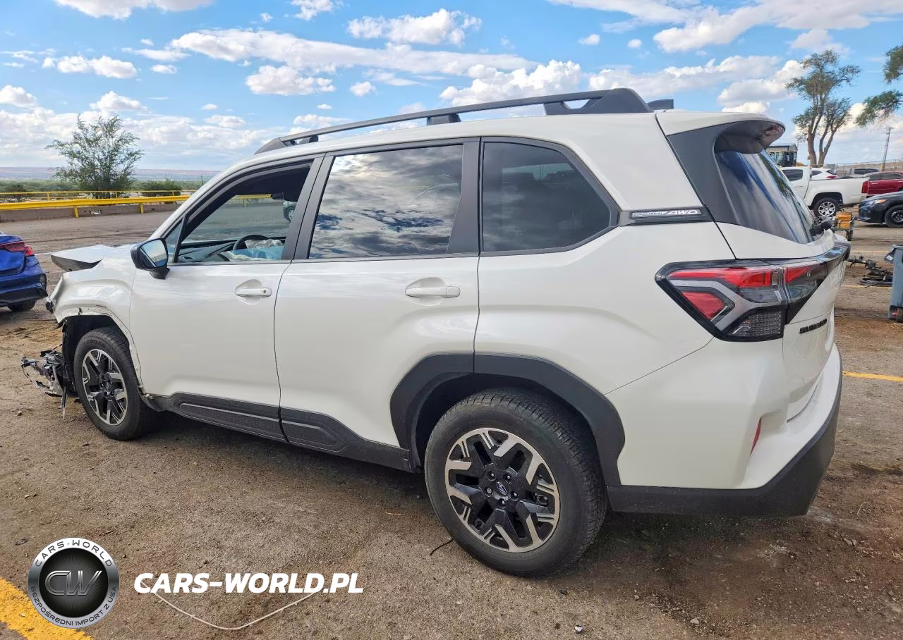 2025 Subaru Forester Premium VIN:JF2SLDBC8SH495262 - 2