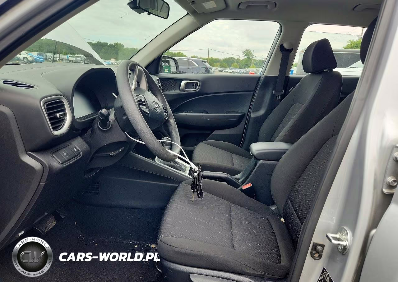 2023 Hyundai Venue Se VIN:KMHRB8A35PU219379 - 7
