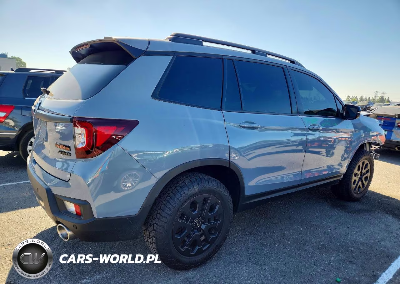 2022 Honda Passport Trail Sport VIN:5FNYF8H6XNB010052 - 3
