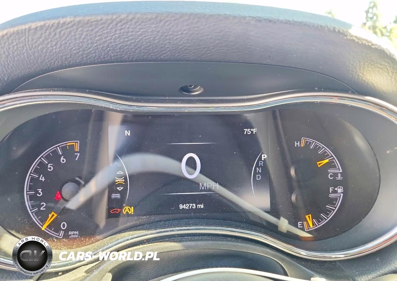2019 Jeep Grand Cherokee Laredo VIN:1C4RJEAG9KC763438 - 9