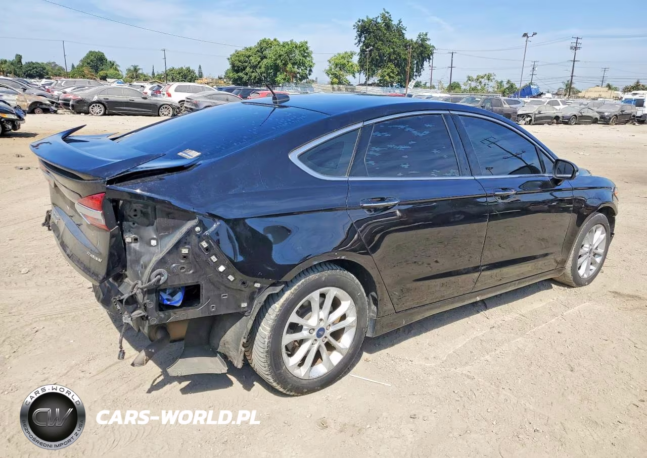 2019 Ford Fusion Titanium VIN:3FA6P0SU8KR148931 - 3