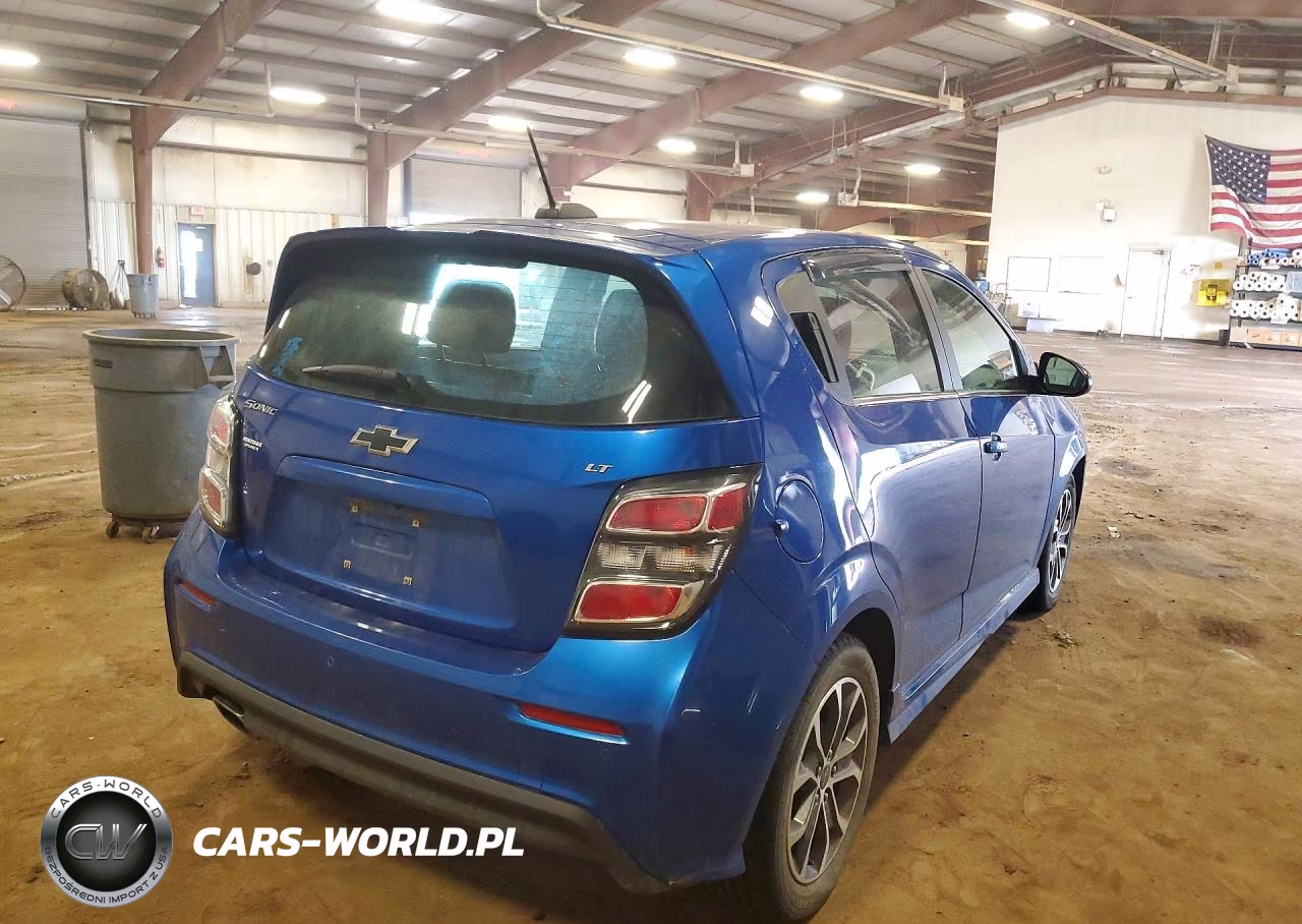2018 Chevrolet Sonic Lt VIN:1G1JD6SH2J4128385 - 3