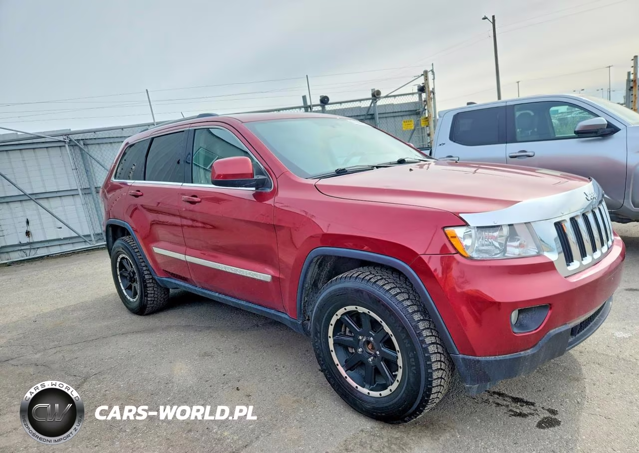 2012 Jeep Grand Cherokee Laredo VIN:1C4RJFAT2CC353892 - 4