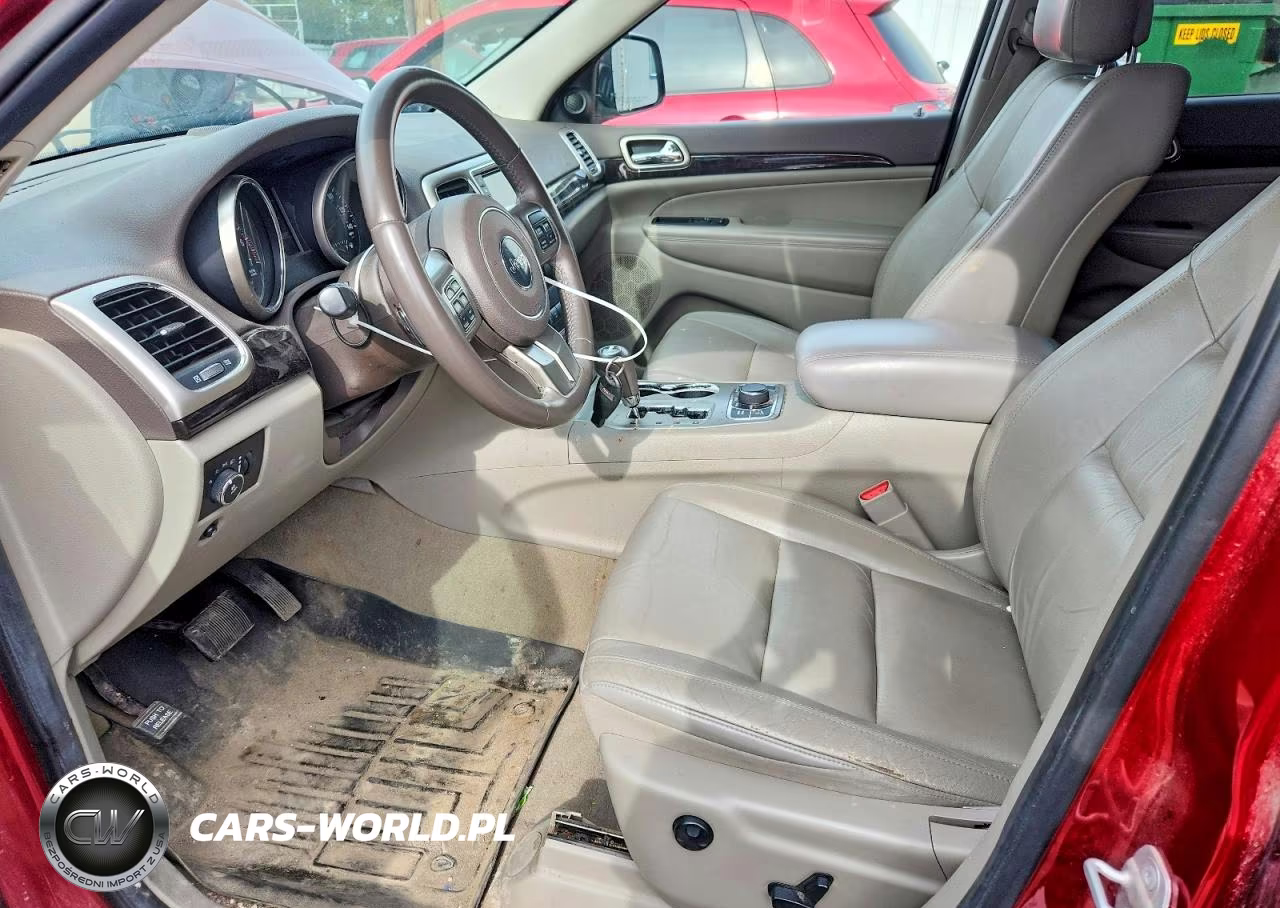 2012 Jeep Grand Cherokee Laredo VIN:1C4RJFAT2CC353892 - 7