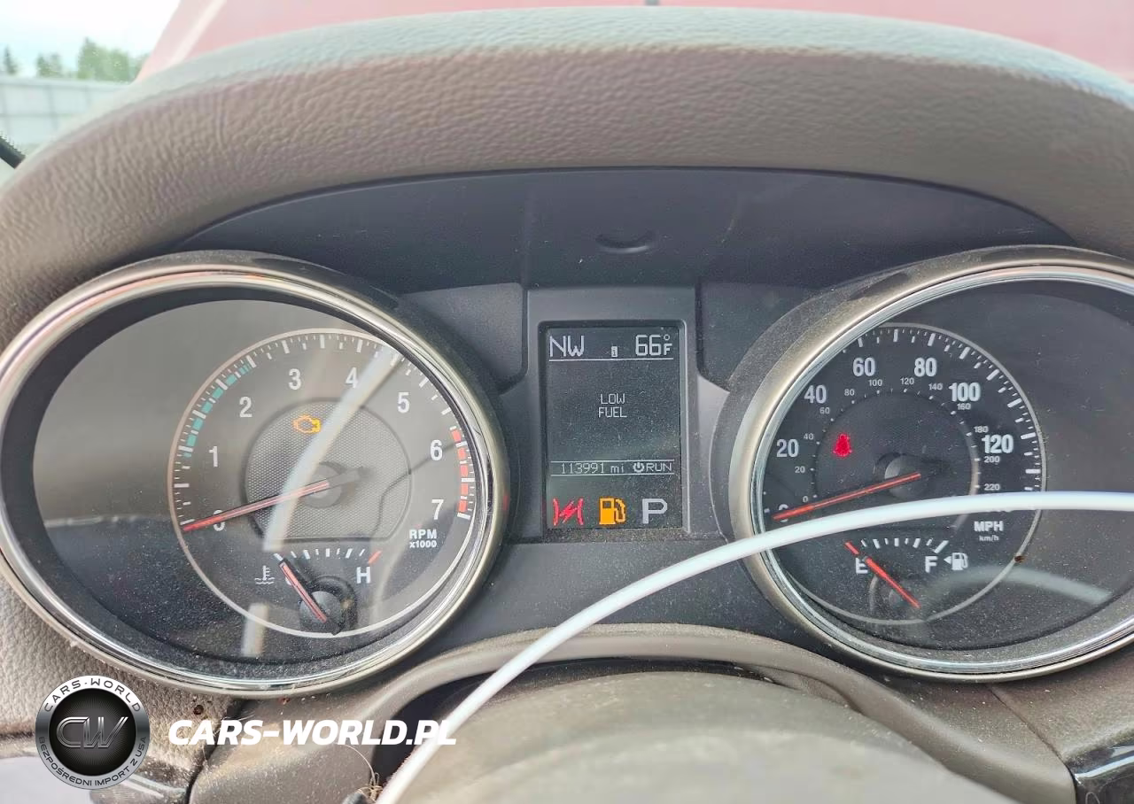 2012 Jeep Grand Cherokee Laredo VIN:1C4RJFAT2CC353892 - 9