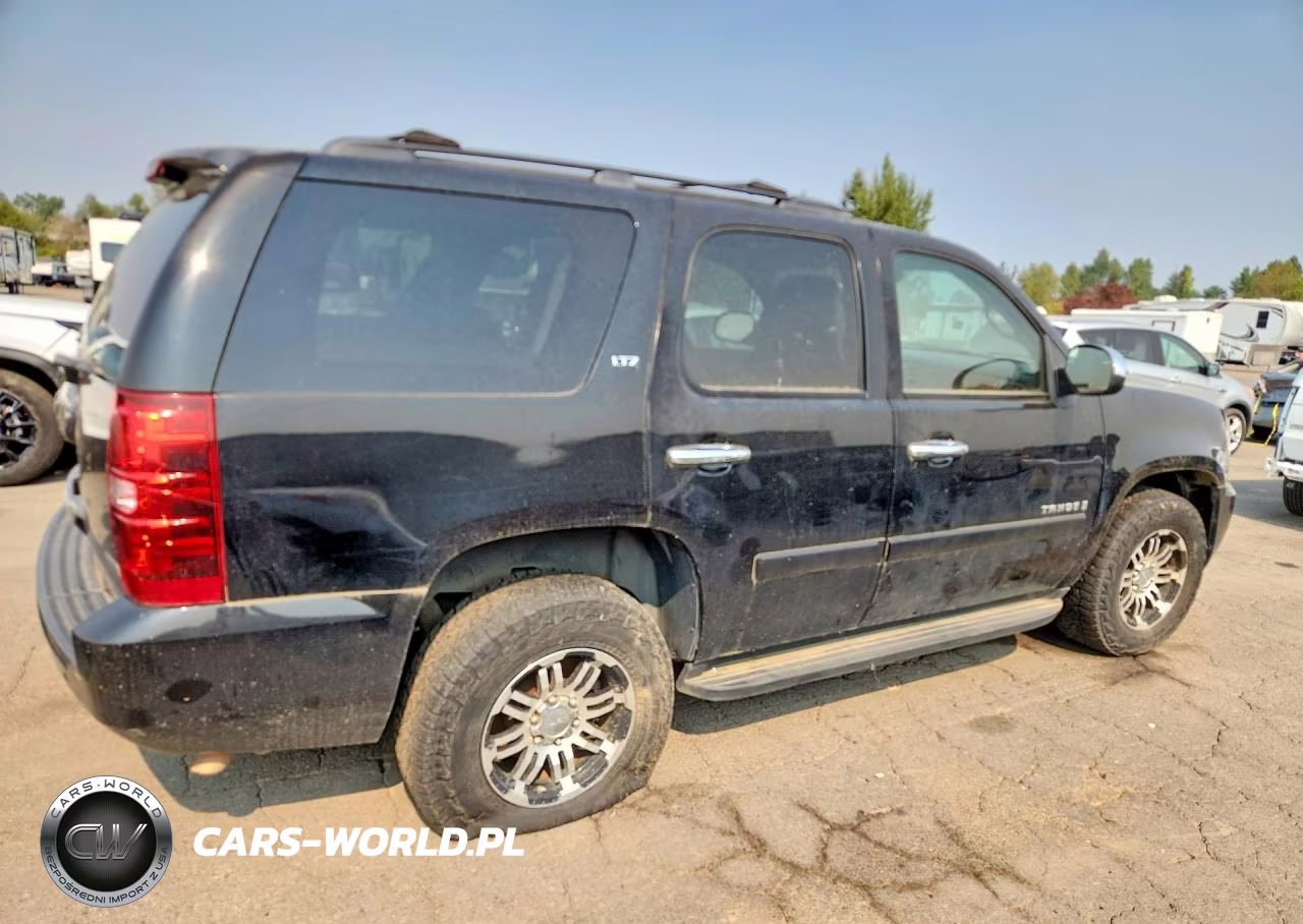 2007 Chevrolet Tahoe K1500 VIN:1GNFK13057J330606 - 3