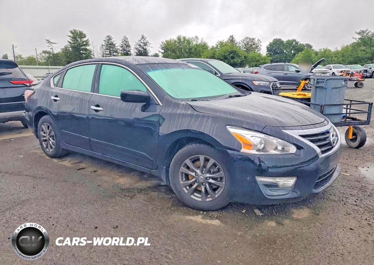 2015 Nissan Altima 2.5 S VIN:1N4AL3AP9FN405543 - 4