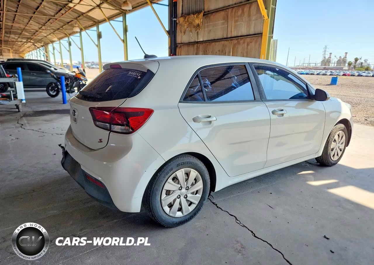 2018 Kia Rio 5-Door S VIN:3KPA25AB9JE094352 - 3
