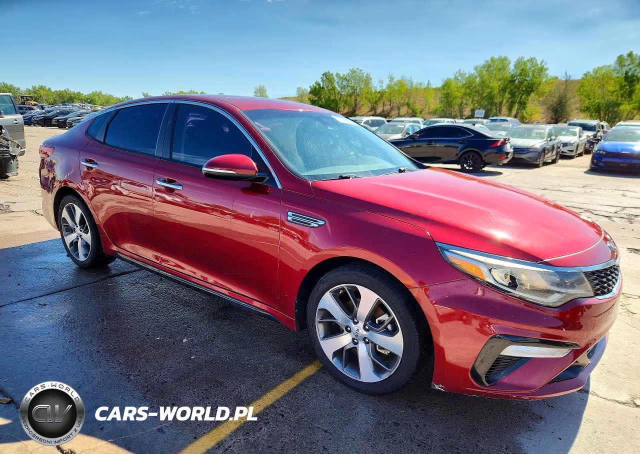 2019 Kia Optima S VIN:5XXGT4L34KG372834 - 4