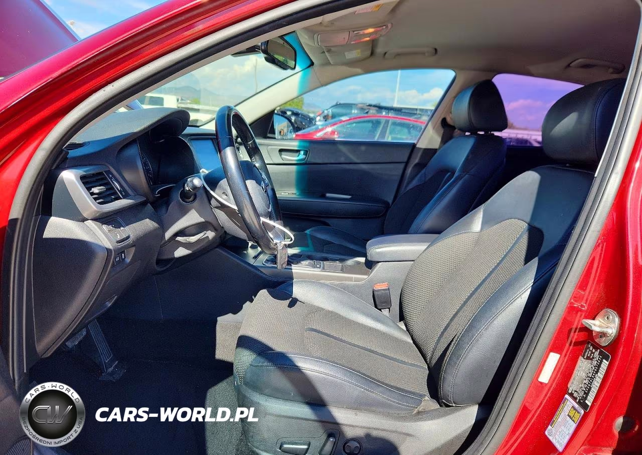 2019 Kia Optima S VIN:5XXGT4L34KG372834 - 7