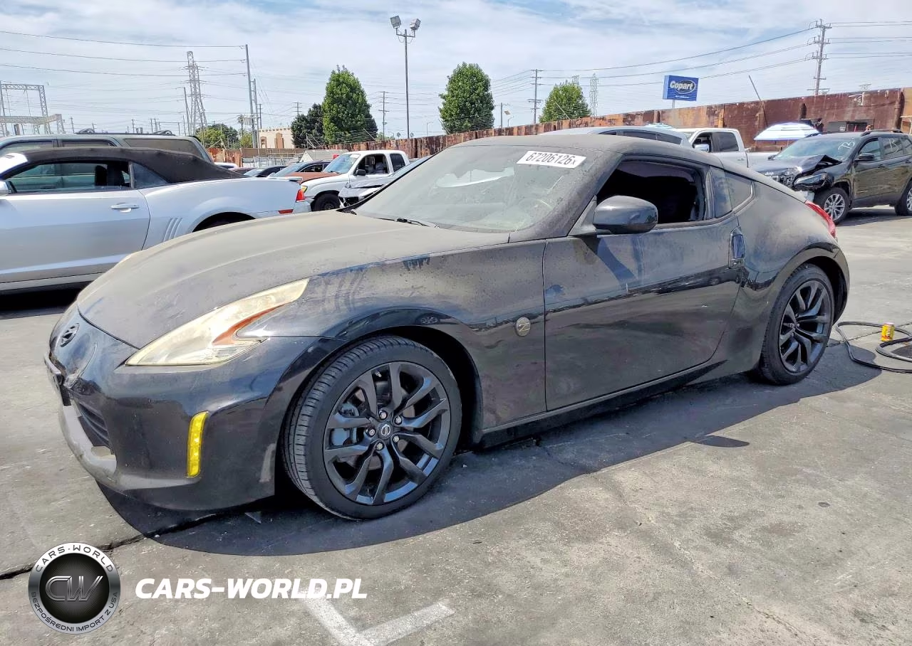 2017 Nissan 370Z Base – zdjęcie 1 z 12