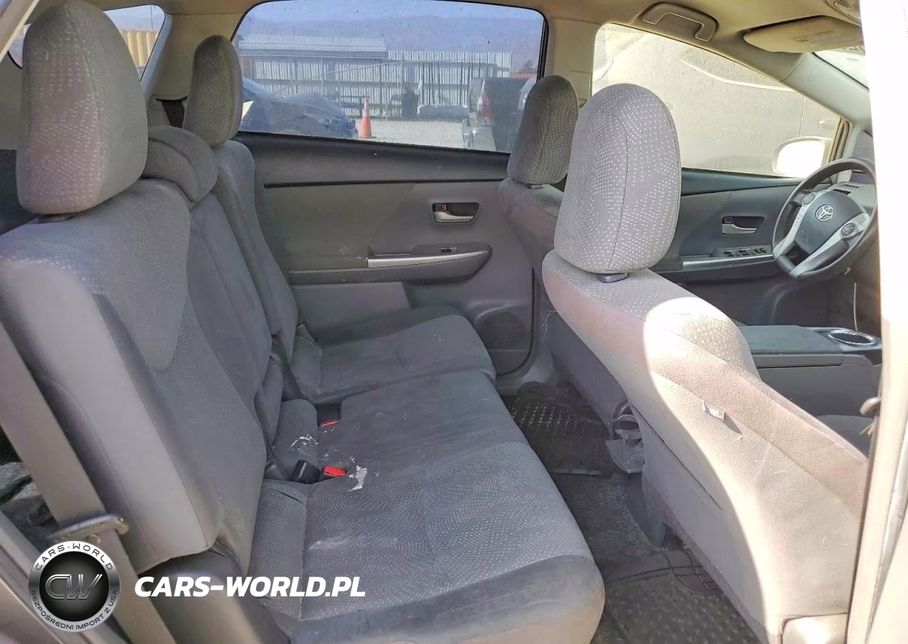 2014 Toyota Prius V Three VIN:JTDZN3EU2E3335157 - 10