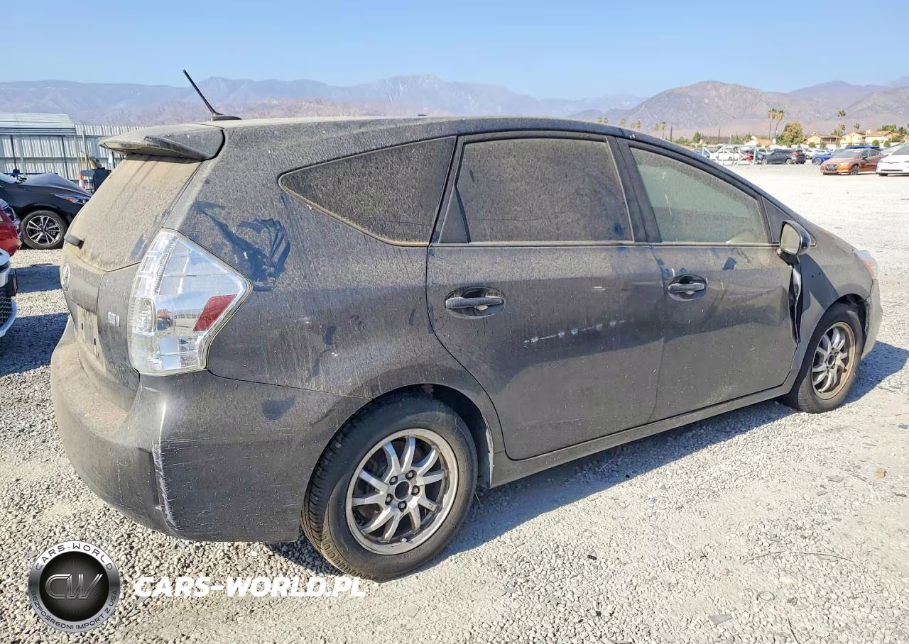 2014 Toyota Prius V Three VIN:JTDZN3EU2E3335157 - 3