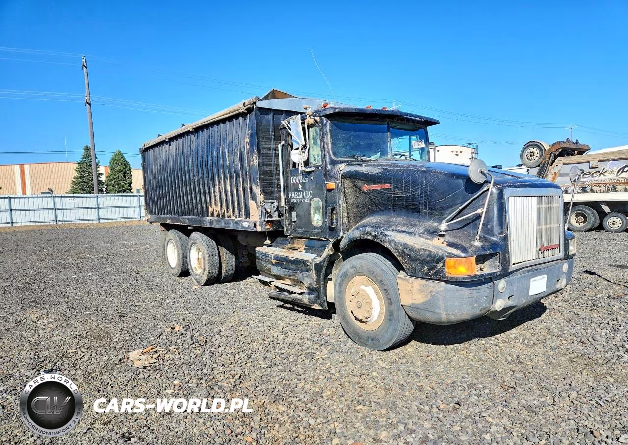 1994 International 9400 Grain Truck VIN:2HSFHGMR5RC082213 - 4