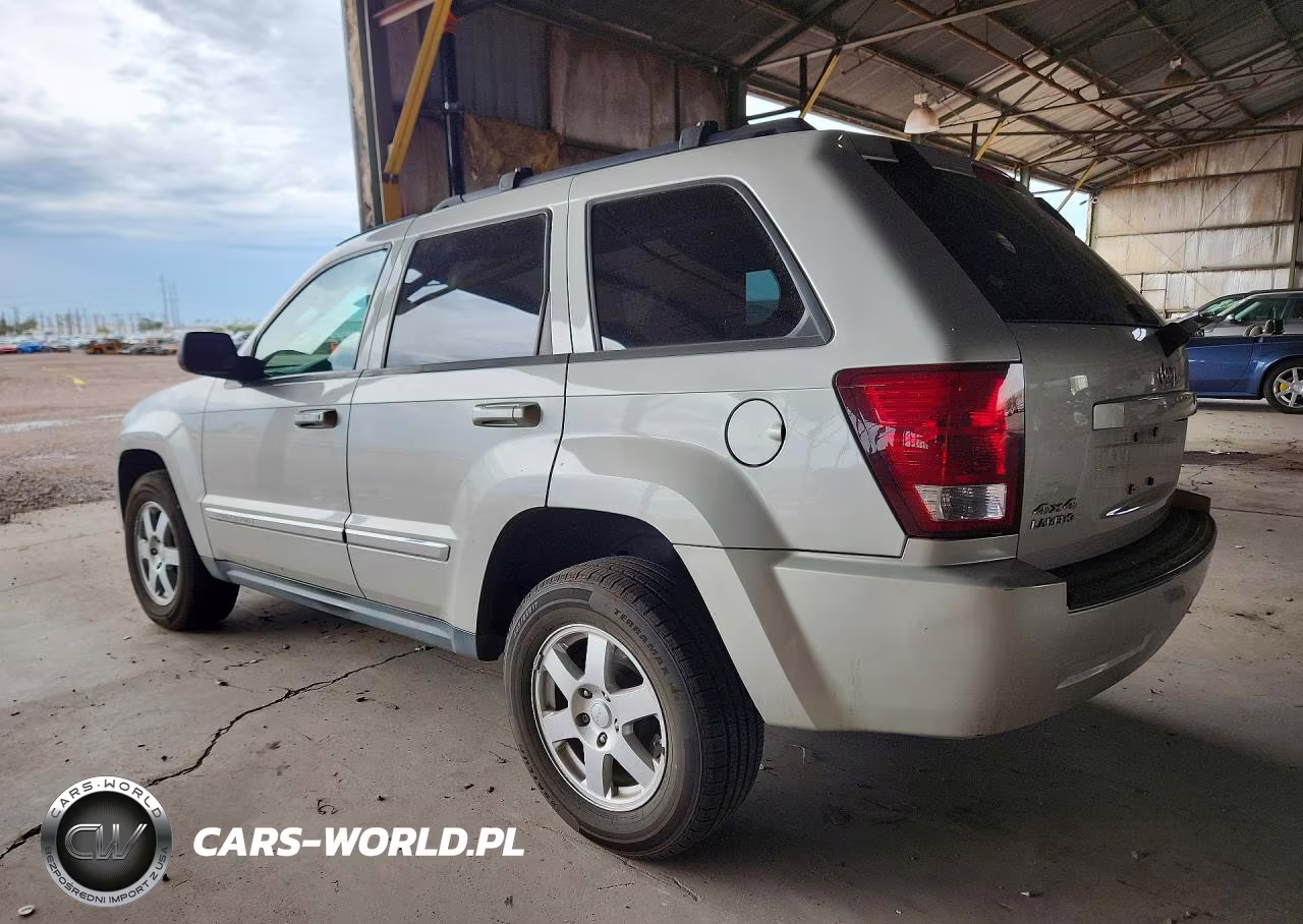 2010 Jeep Grand Cherokee Laredo VIN:1J4PR4GKXAC100653 - 2