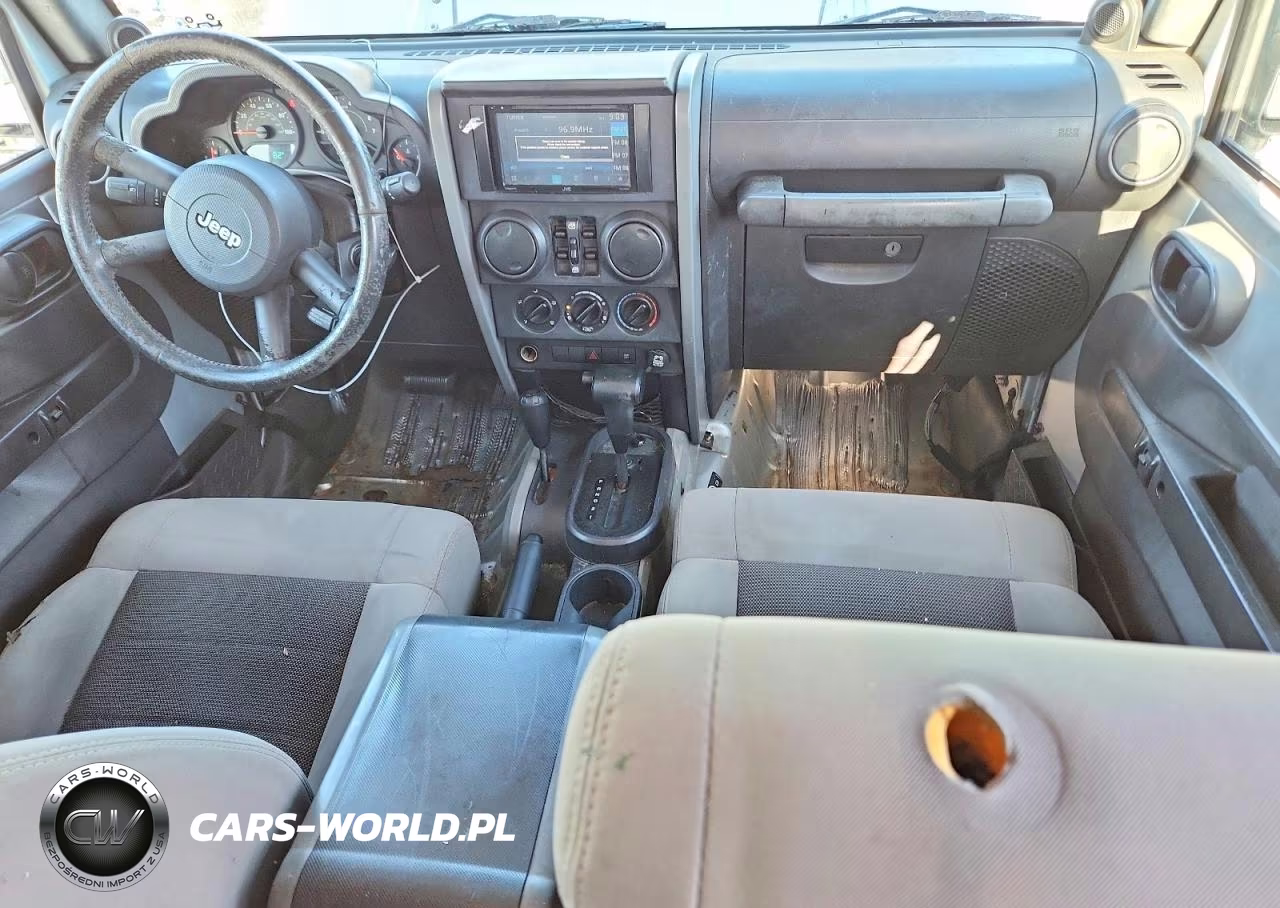 2009 Jeep Wrangler Unlimited X VIN:1J4GA39119L730420 - 8