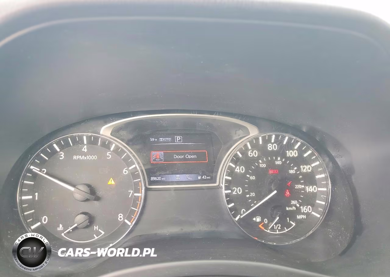 2018 Nissan Pathfinder S VIN:5N1DR2MM1JC618357 - 9