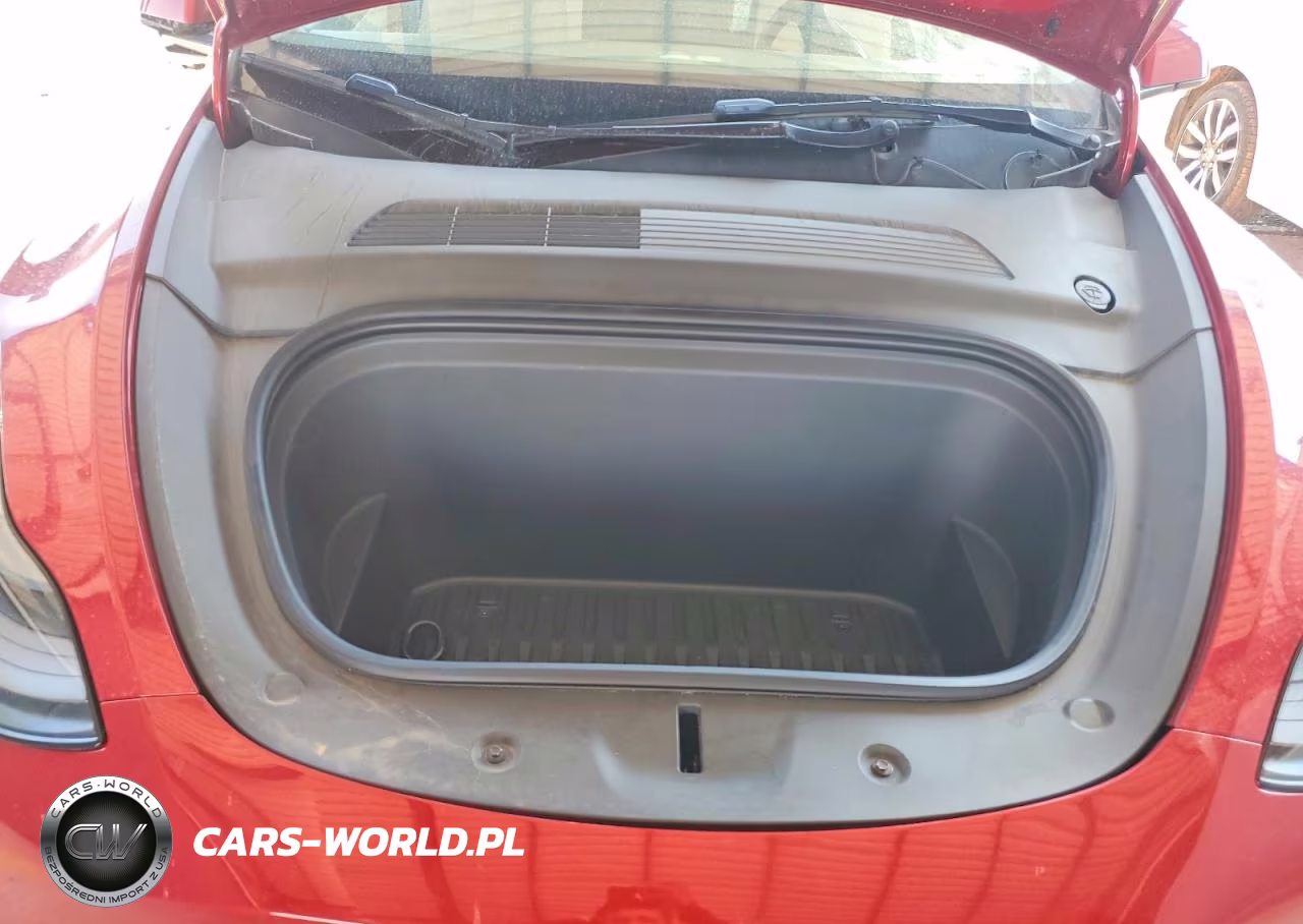 2021 Tesla Model Y VIN:5YJYGDEE9MF205267 - 11