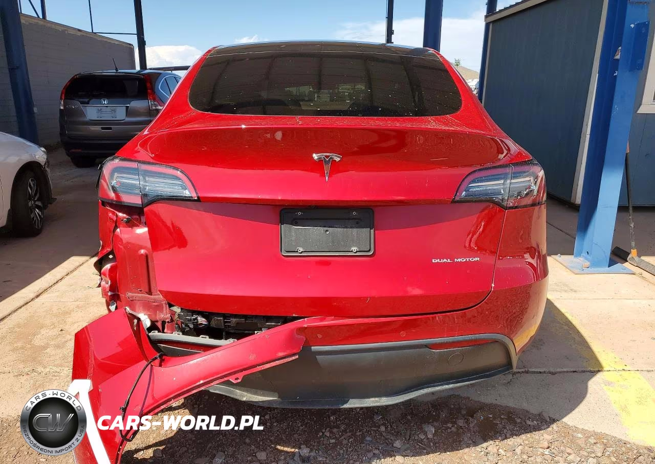 2021 Tesla Model Y VIN:5YJYGDEE9MF205267 - 6