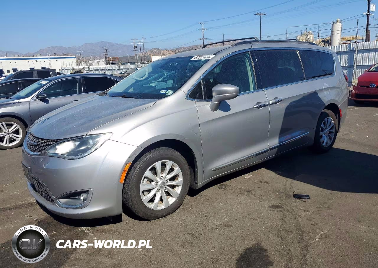 2017 Chrysler Pacifica Touring L