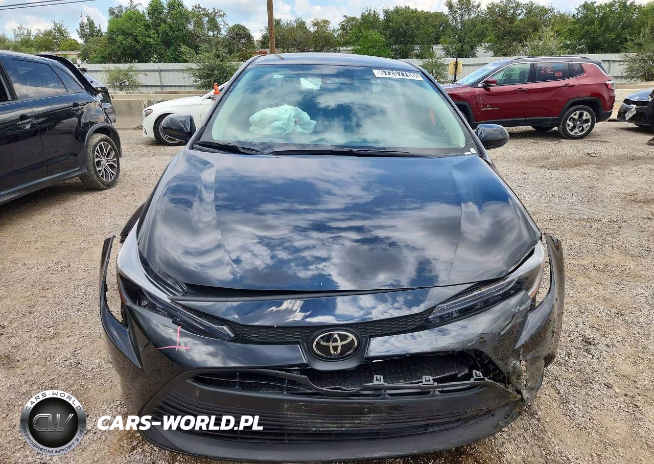 2026 Toyota Corolla Le VIN:5YFB4MDE6TP441121 - 5