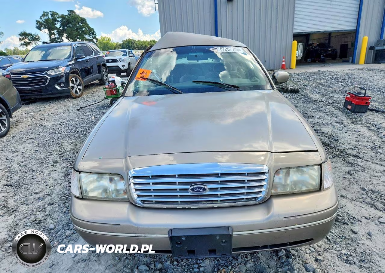 2001 Ford Crown Victoria Lx VIN:2FAFP74W71X175870 - 5