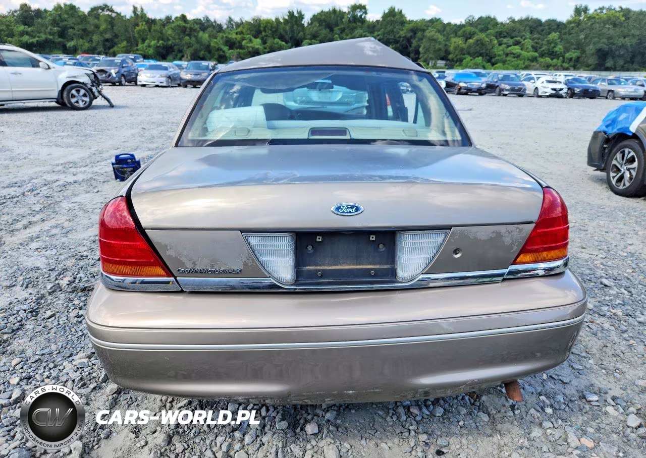 2001 Ford Crown Victoria Lx VIN:2FAFP74W71X175870 - 6