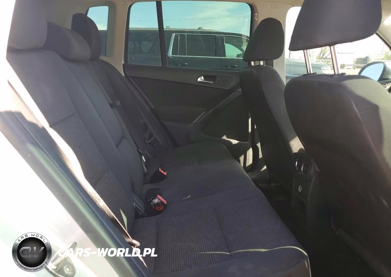 2014 Volkswagen Tiguan S VIN:WVGBV3AX2EW541820 - 11