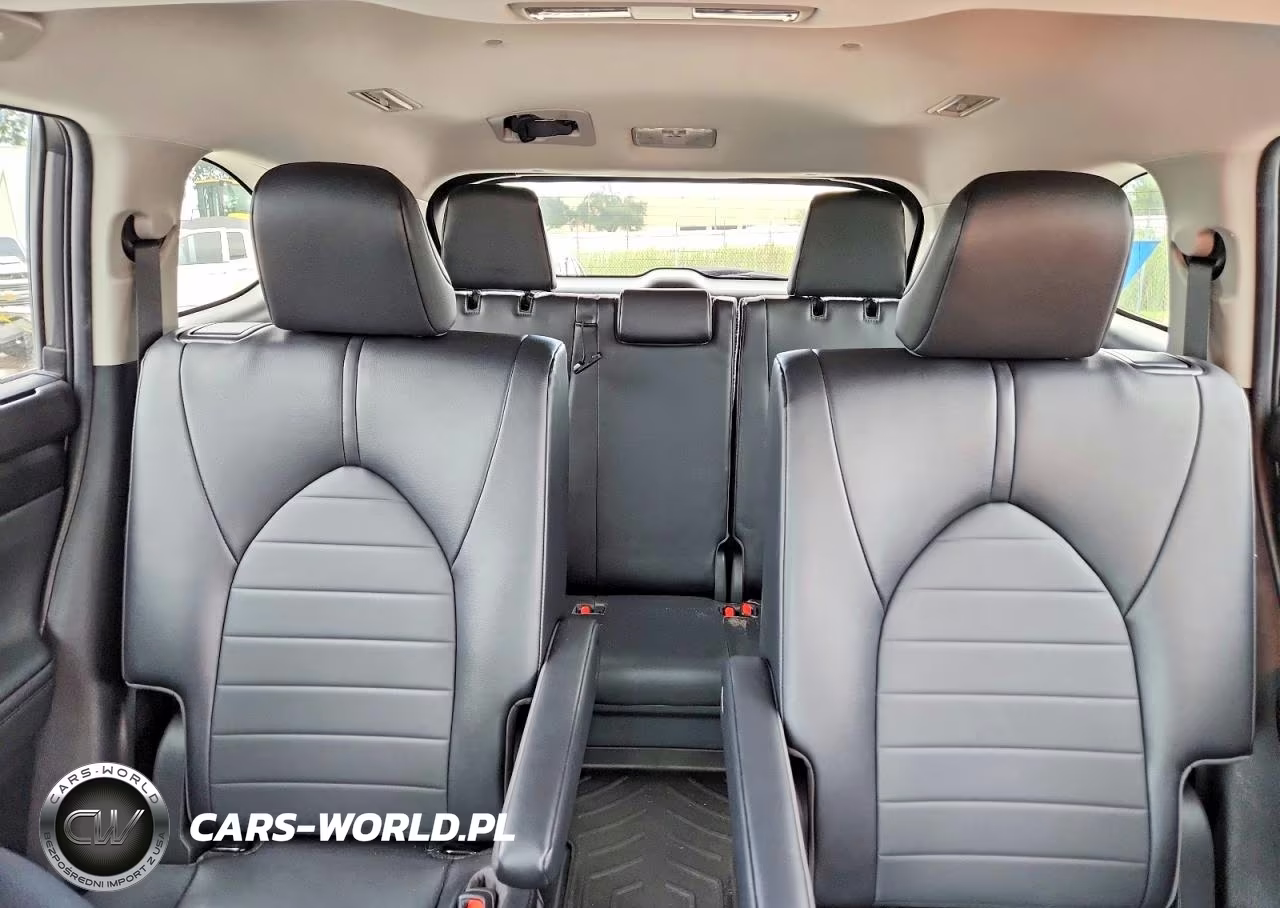 2023 Toyota Highlander Xle VIN:5TDKDRAH7PS521603 - 10