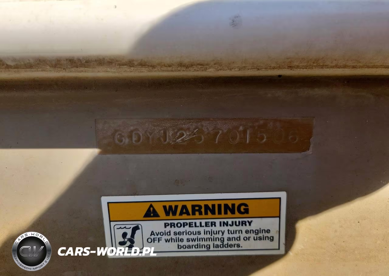 2006 Hurricane Fundeck Boat VIN:GDYJ25701506 - 10