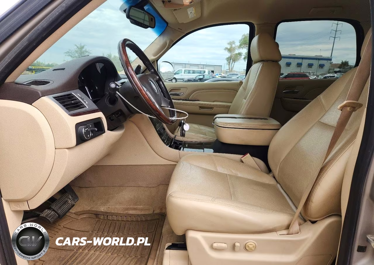 2008 Cadillac Escalade Luxury VIN:1GYFK63848R180531 - 7