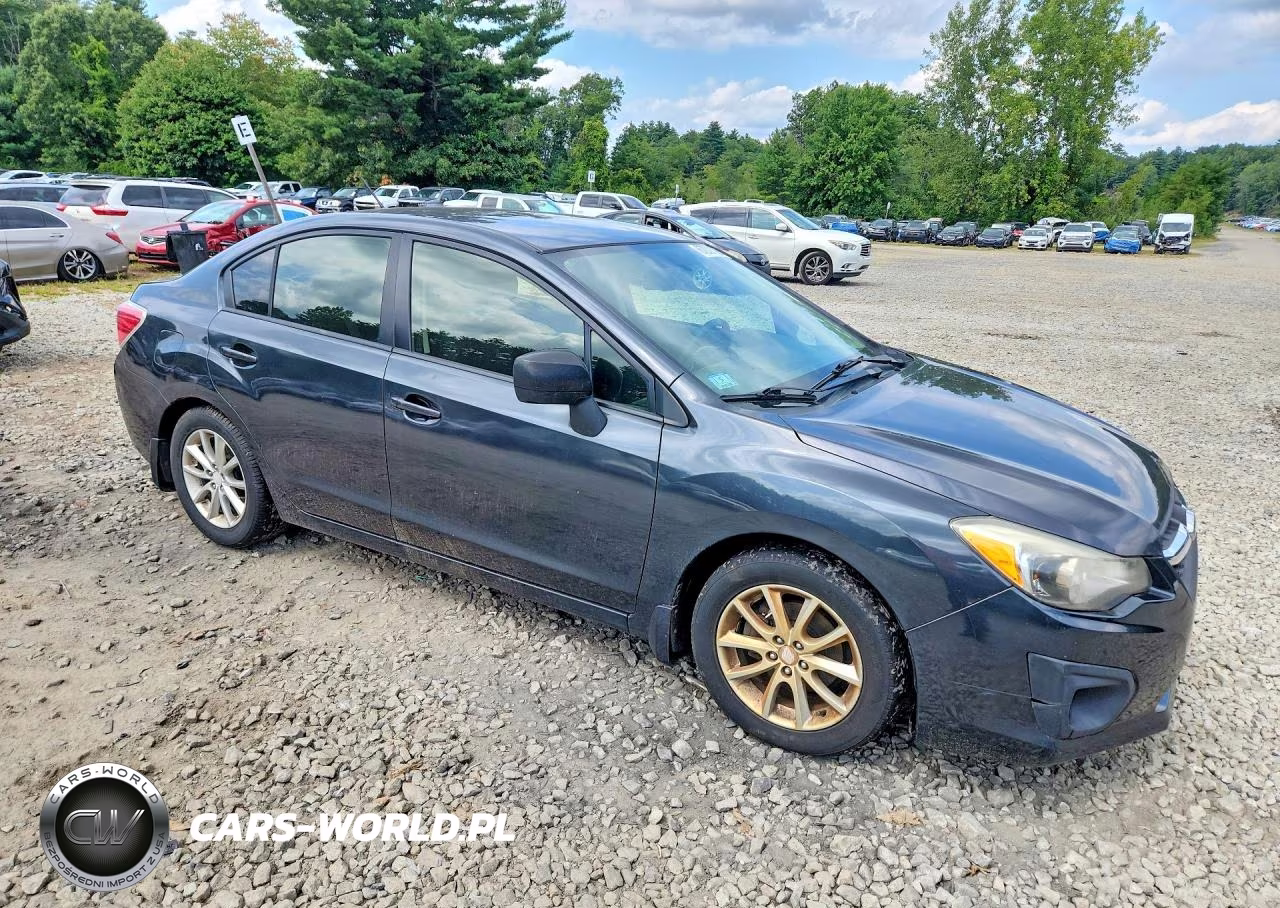 2014 Subaru Impreza Premium VIN:JF1GJAC6XEH018585 - 4