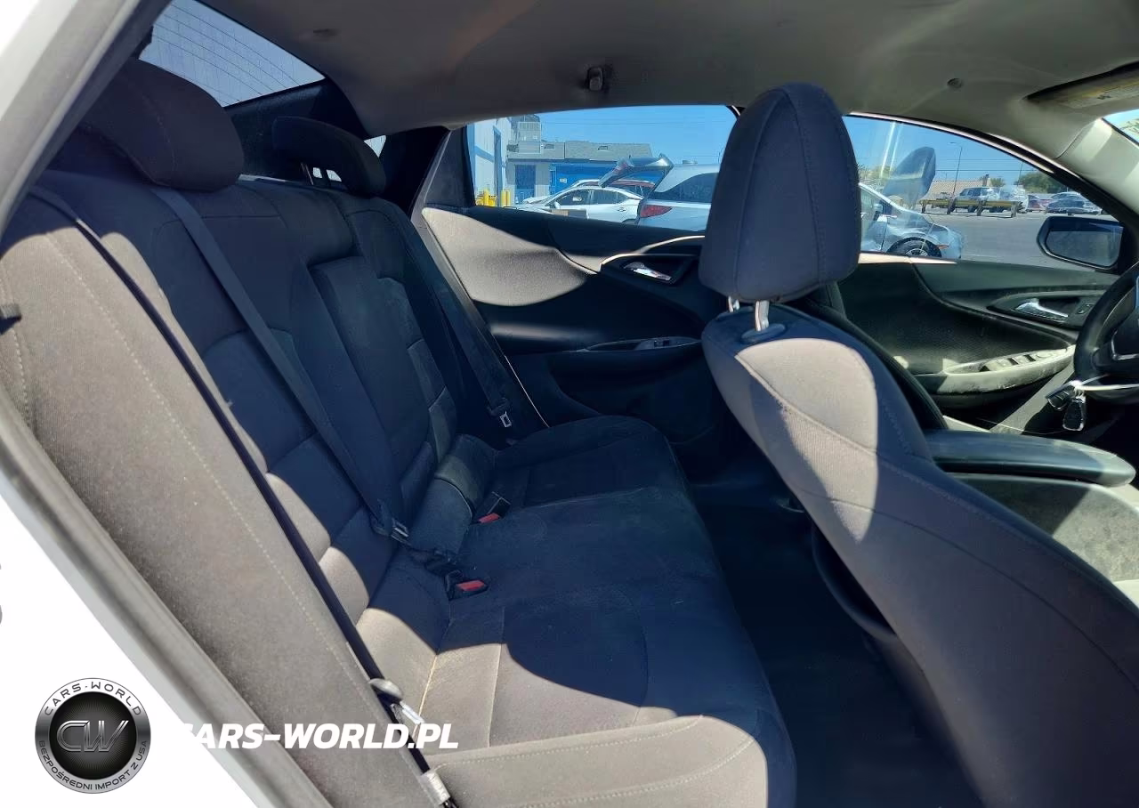 2018 Chevrolet Malibu Lt VIN:1G1ZD5ST7JF266445 - 10