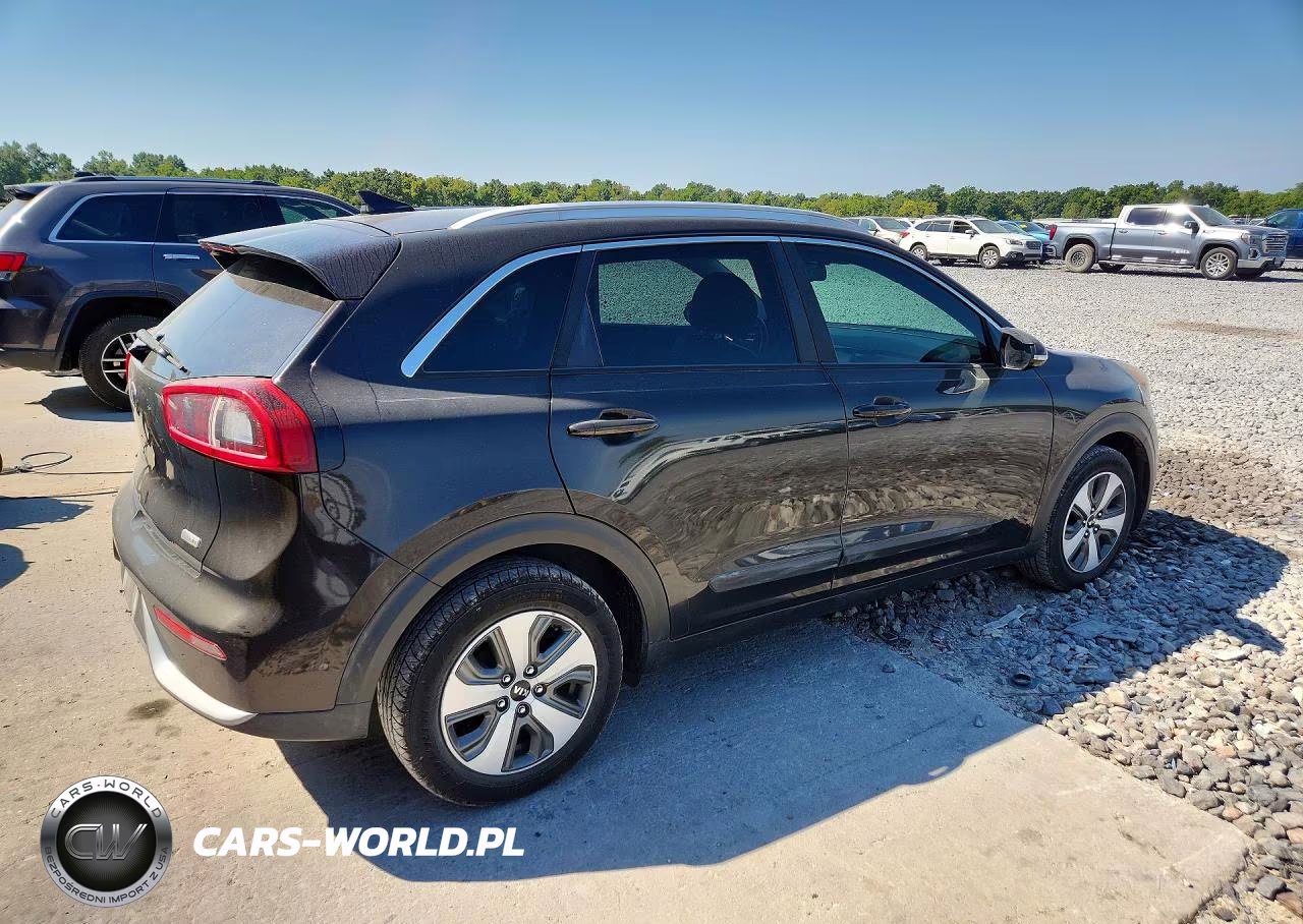 2018 Kia Niro Ex Premium VIN:KNDCC3LC4J5124417 - 3